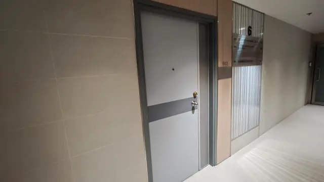 銀背教育中心